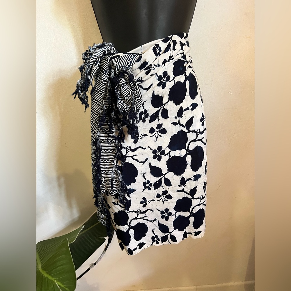 Urban Outfitters Blue and White Swim Sarong